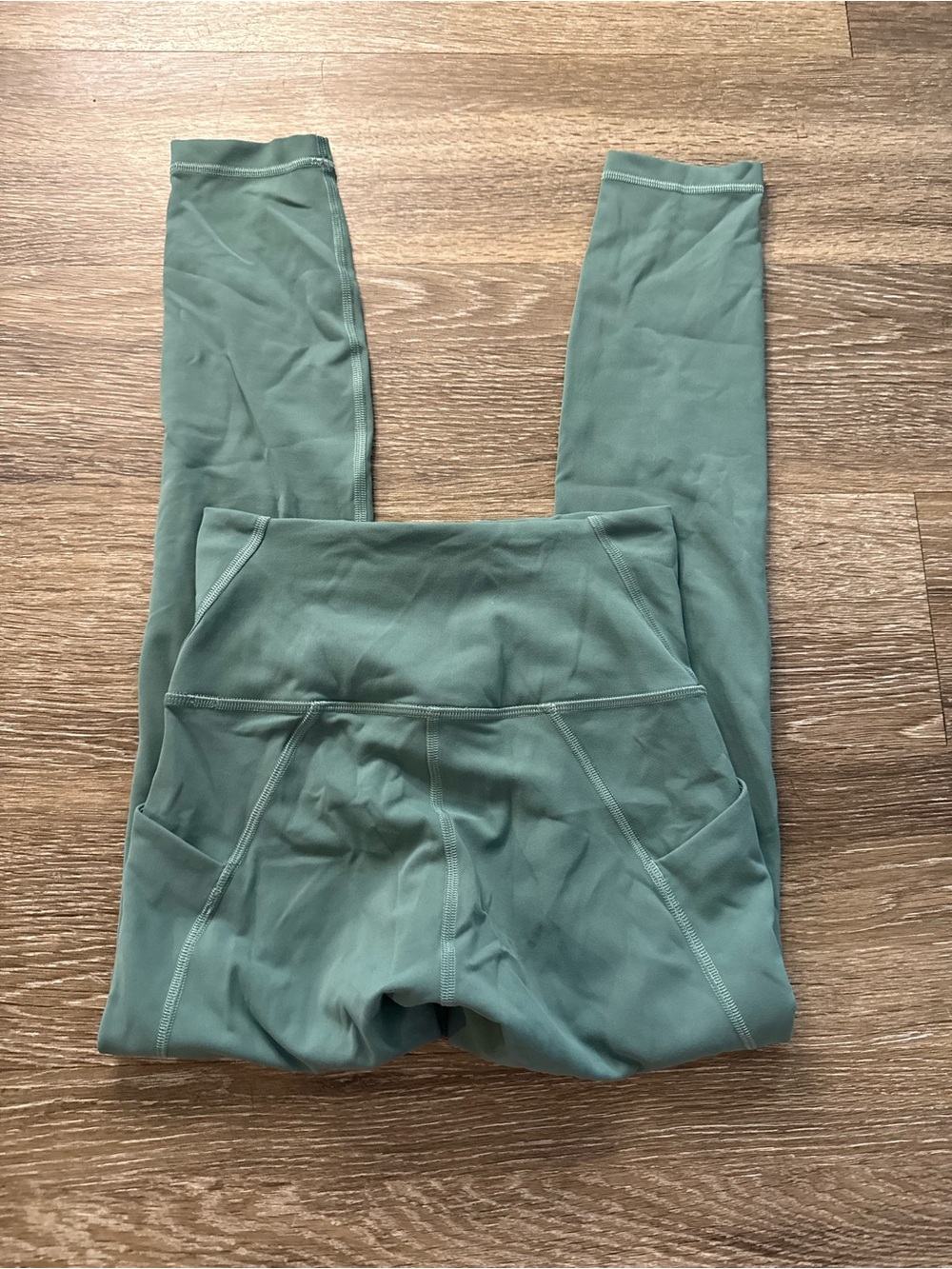 lululemon Sage Green High-Rise Leggings - Picture 5 of 8
